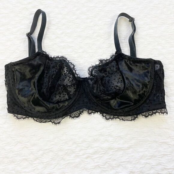 BUY 1 GET 1 FREE Victorias Secret Push Up With No Padding black velvet lace balc - Picture 1 of 9